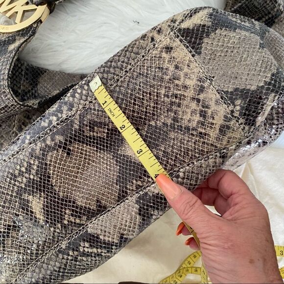 Michael Michael Kors Fulton embossed python leather large hobo shoulder bag - Picture 8 of 12